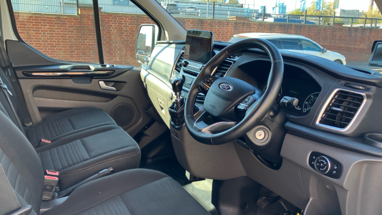 Ford Transit Custom 300 L1 Diesel Fwd 2.0 EcoBlue 130ps Low Roof Limited Van